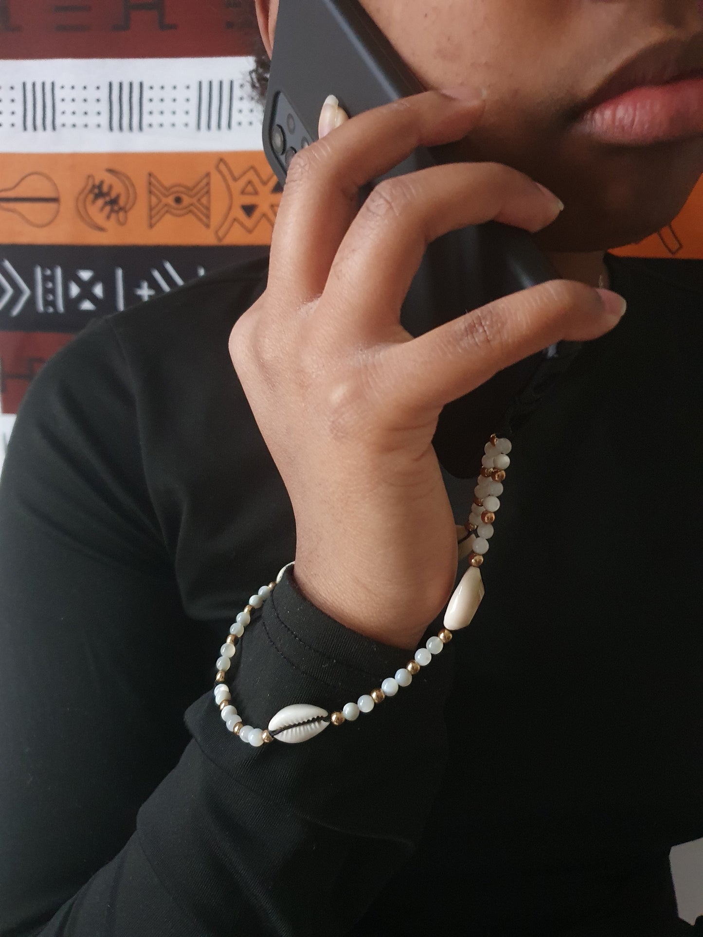 Bijoux de Portable Cauris : L'Accessoire Tendance Qui a du Sens
