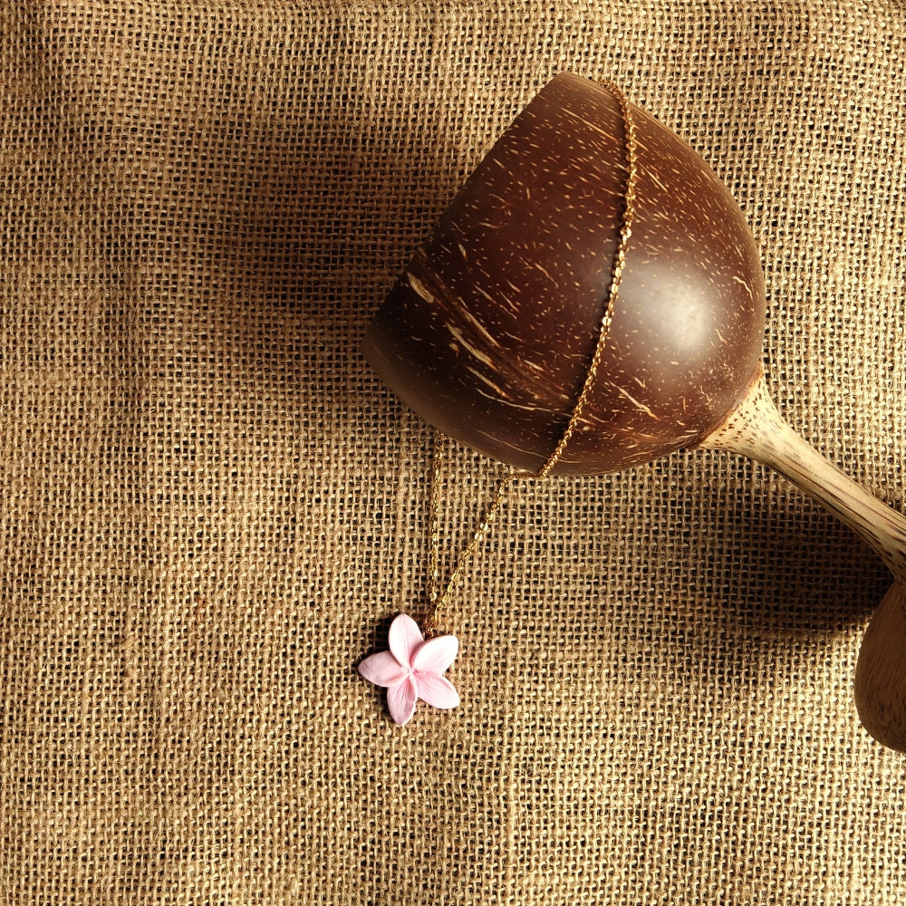 Collier frangipanier artisanal | 6 couleurs