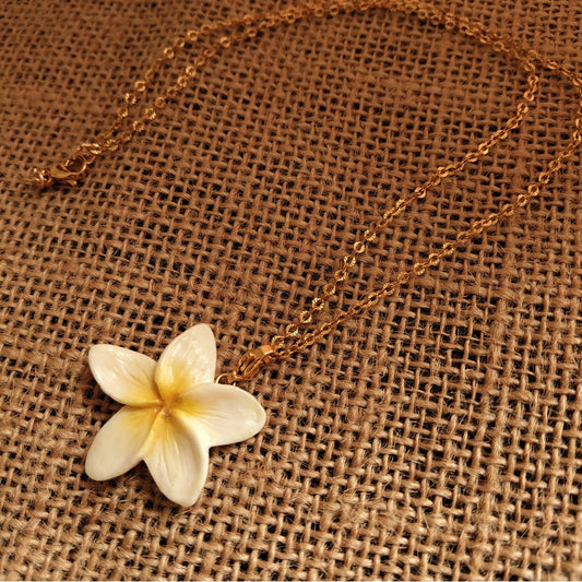Collier frangipanier artisanal | 6 couleurs