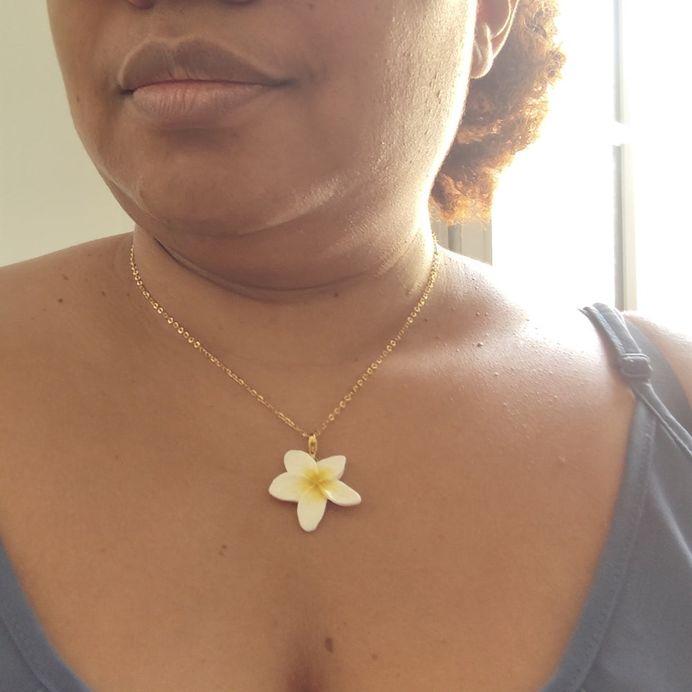 Collier frangipanier artisanal | 6 couleurs