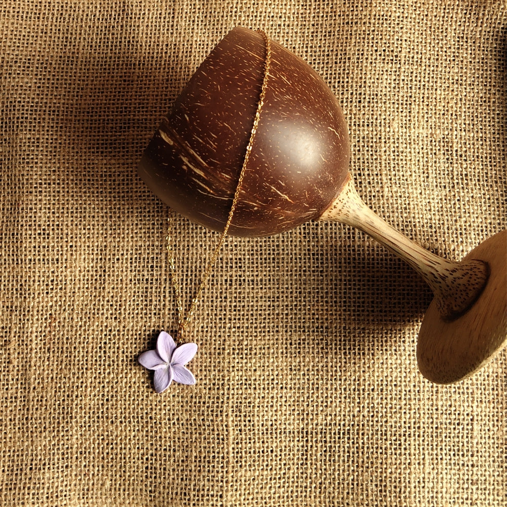 Collier frangipanier artisanal | 6 couleurs